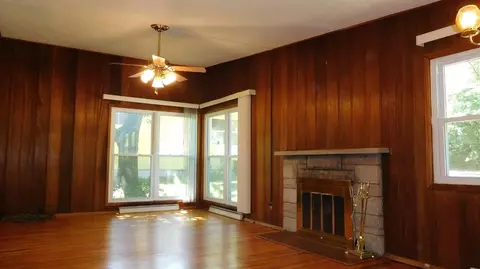 7940 Juniper Ave, Gary, IN 46403 photo 3