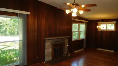 7940 Juniper Ave, Gary, IN 46403 photo 5