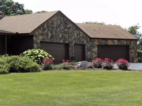 7215 E 97th Ave, Crown Point, IN 46307 photo 2