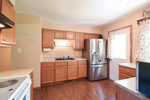 10319 N 477, De Motte, IN 46310 photo 3