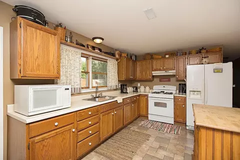 4271 E Shepard St, De Motte, IN 46310 photo 5