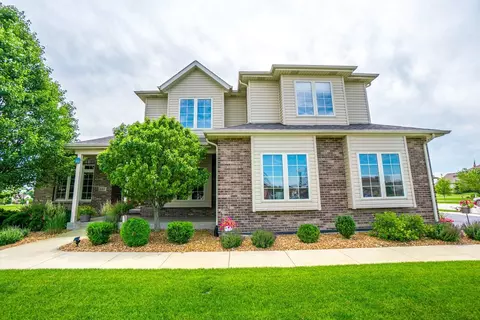 240 Poplar Ln, Beecher, IL 60401 photo 1