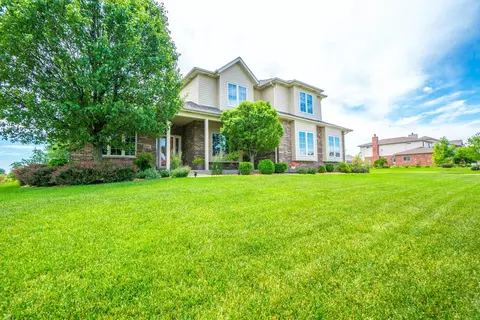 240 Poplar Ln, Beecher, IL 60401 photo 2
