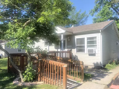 7704 Beech Ave, Hammond, IN 46324 photo 2