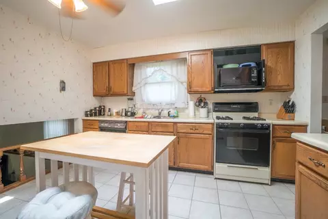 1028 Field St, Hammond, IN 46320 photo 9
