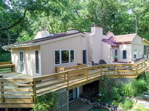 8 E Leewater, Beverly Shores, IN 46301 photo 3