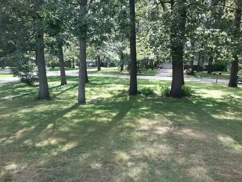 12161 Duttlinger Ln, Wheatfield, IN 46392 photo 3