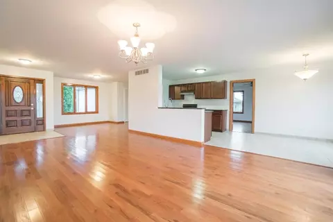 4127 E 101st Ave, Crown Point, IN 46307 photo 9