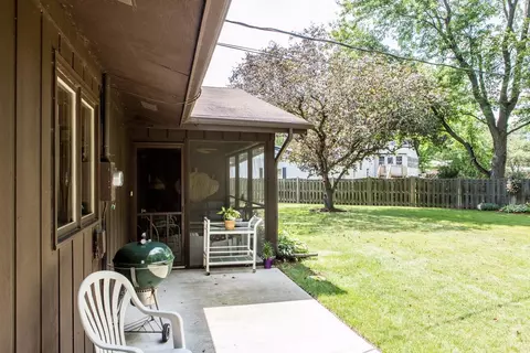 10700 Hendricks Pl, Crown Point, IN 46307 photo 9