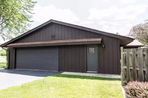 10700 Hendricks Pl, Crown Point, IN 46307 photo 7