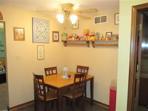 507 E State St, Morocco, IN 47963 photo 10