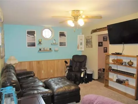 507 E State St, Morocco, IN 47963 photo 6