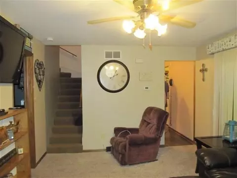 507 E State St, Morocco, IN 47963 photo 9