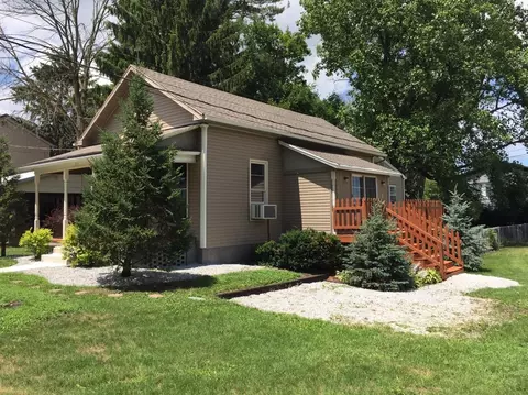 214 W Jefferson St, Winamac, IN 46996 photo 3