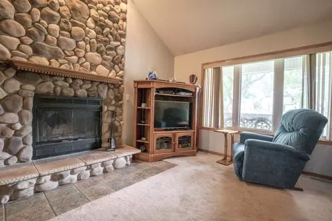2843 Morningside Dr, Crown Point, IN 46307 photo 6