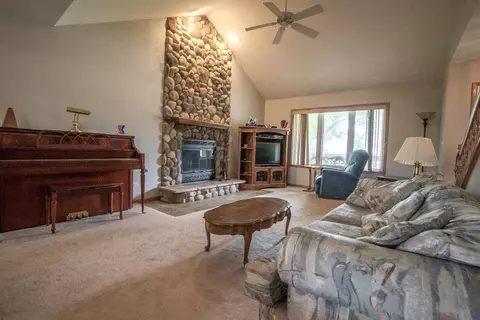 2843 Morningside Dr, Crown Point, IN 46307 photo 4