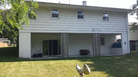 8320 Hickory Ave, Gary, IN 46403 photo 3