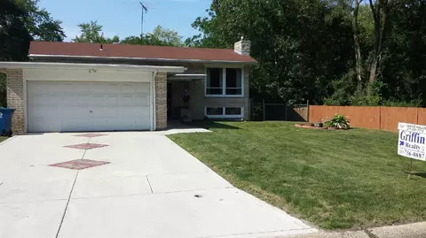 8320 Hickory Ave, Gary, IN 46403 photo 1