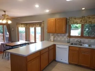 1434 Admiral Dr, Porter, IN 46304 photo 6