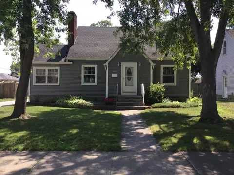223 N Harvey St, Griffith, IN 46319 photo 1
