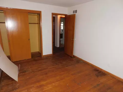 122 E 39th Ave, Gary, IN 46409 photo 8