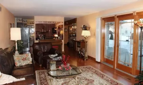 941 N Harvey St, Griffith, IN 46319 photo 4
