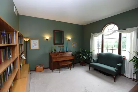 6073 E 107th Pl, Crown Point, IN 46307 photo 8