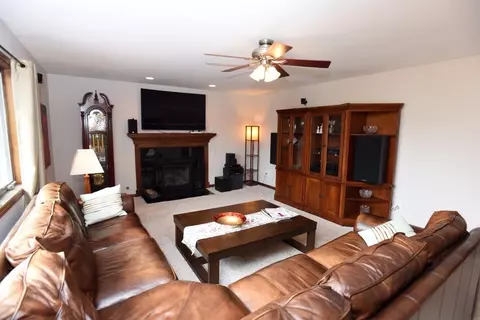 6073 E 107th Pl, Crown Point, IN 46307 photo 10