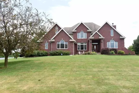 6073 E 107th Pl, Crown Point, IN 46307 photo 3