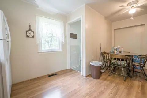 2265 Crest Rd, Gary, IN 46408 photo 9