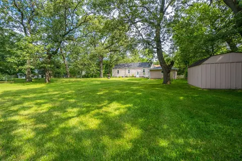 2265 Crest Rd, Gary, IN 46408 photo 5