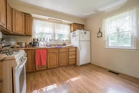2265 Crest Rd, Gary, IN 46408 photo 2