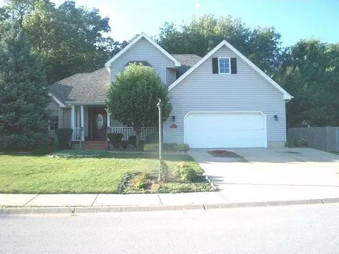 1542 W Oak St, Griffith, IN 46319 photo 1
