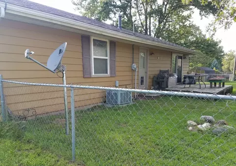 10487 N 450, De Motte, IN 46310 photo 4