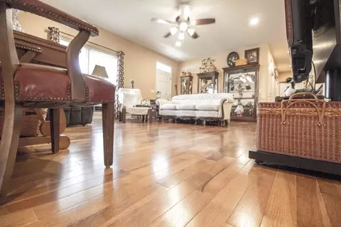 602 Ross Ave, Kouts, IN 46347 photo 6
