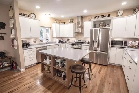 602 Ross Ave, Kouts, IN 46347 photo 8