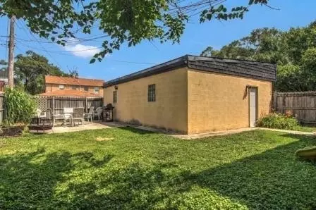 325 Belden Pl, Munster, IN 46321 photo 3