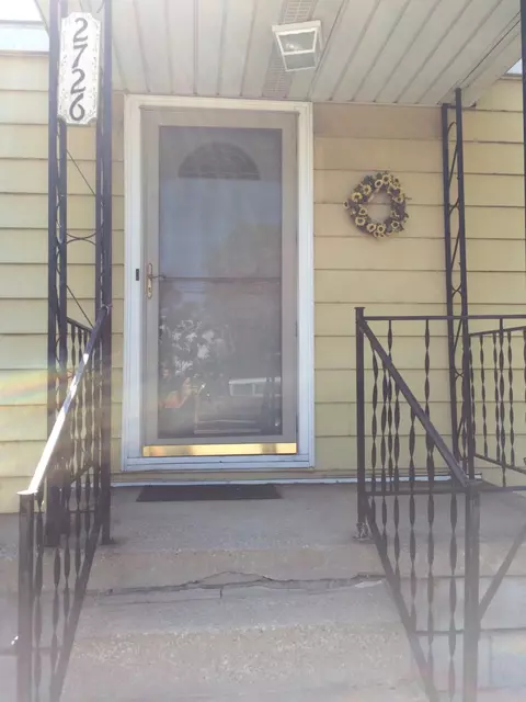 2726 Schrage Ave, Whiting, IN 46394 photo 4
