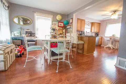 239 Gregory Ave, Munster, IN 46321 photo 4