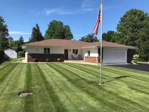 208 E Broadway St, Brook, IN 47922 photo 7