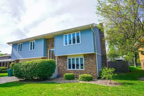1935 Martha St, Munster, IN 46321 photo 3