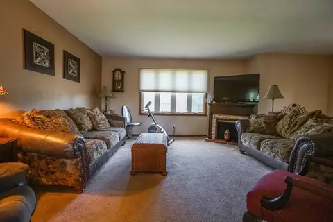 1935 Martha St, Munster, IN 46321 photo 8