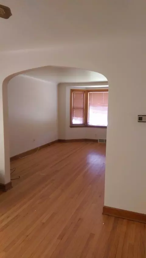 2039 Davis Ave, Whiting, IN 46394 photo 2