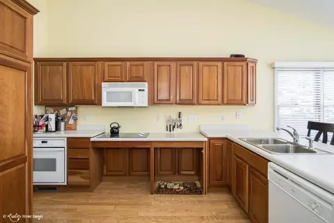 1744 Windfield Dr, Munster, IN 46321 photo 6