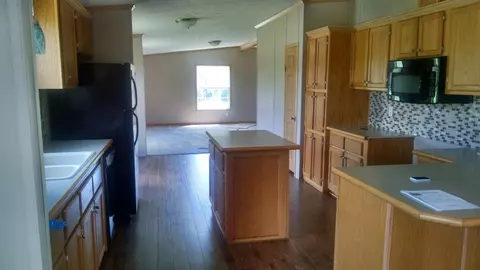 9415 N 200, Wheatfield, IN 46392 photo 4