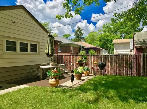 602 W 43rd Ave, Gary, IN 46408 photo 3