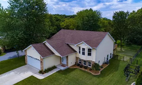 3820 Kingsway Dr, Crown Point, IN 46307 photo 1