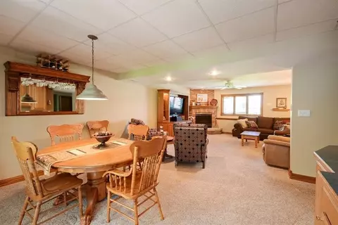 8564 Wheeler Pl, Crown Point, IN 46307 photo 7
