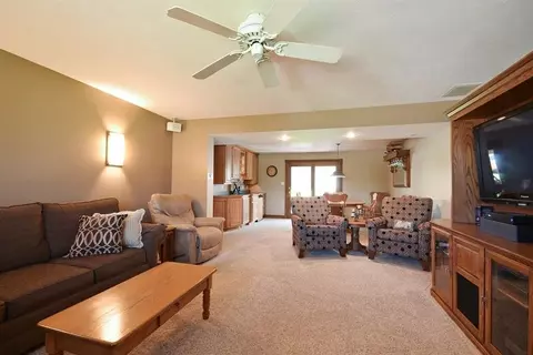 8564 Wheeler Pl, Crown Point, IN 46307 photo 8