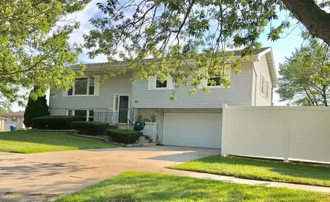 716 Northgate Dr, Dyer, IN 46311 photo 2